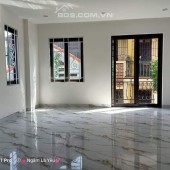 Bán đất tặng nhà cấp 4 đường Khuyến Lương, đối diện Gamuda Garden, 41 m2 3 tỷ 300, 0988524532